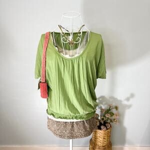 NWT- Cute vintage y2k charlotte russe green fitted/ flowy blouse top